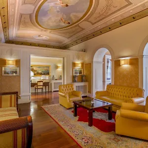 4* מלון La Residenza